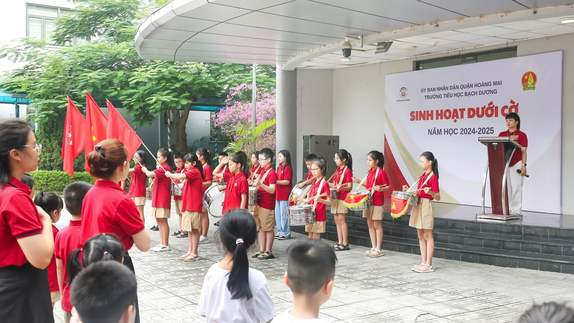 CHÀO CỜ ĐẦU TUẦN