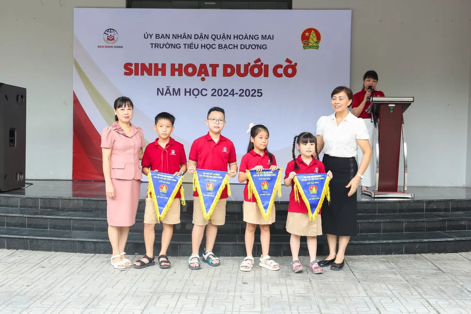 SINH HOẠT DƯỚI CỜ - trò chơi dân gian “Kéo co”
