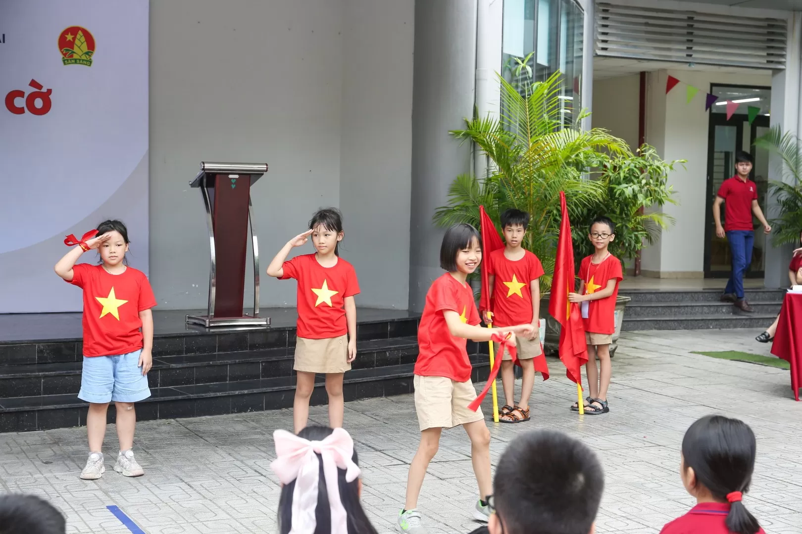 SINH HOẠT DƯỚI CỜ - trò chơi dân gian “Kéo co”